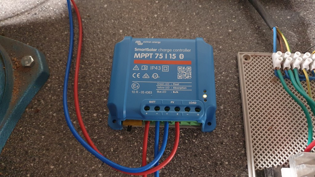 Nabíjení akumulátoru se SmartSolar MPPT&nbsp;75/15